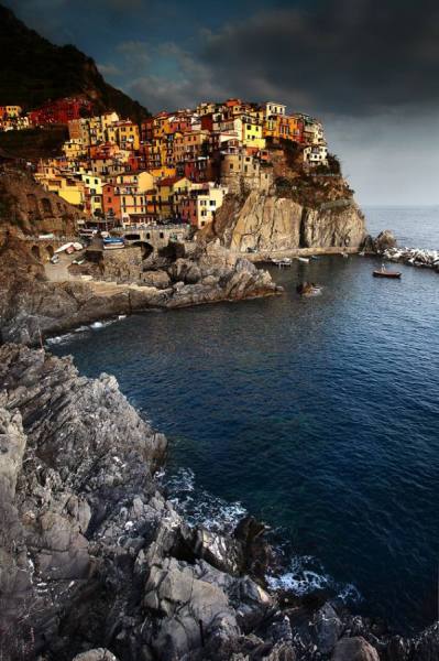 Photograph Liron Hamelnick  Manarolla on One Eyeland